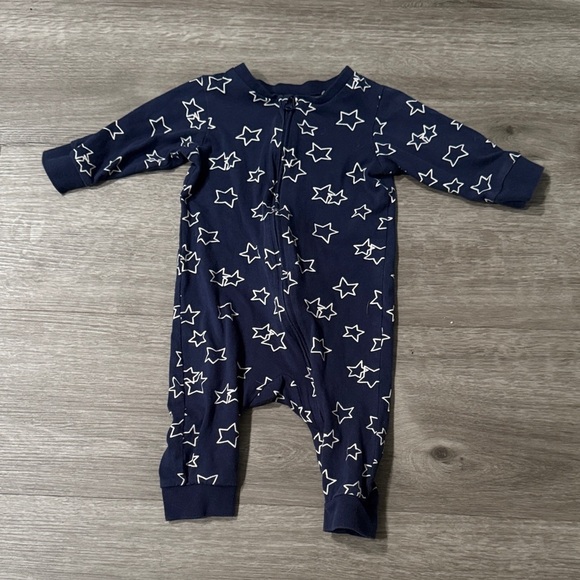 H&M Other - H&M Footless Long Sleeve Star Onesie